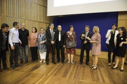 L’ESAT Cotra reçoit le prix Accompagnement 2013, pour une prestation administrative réalisée pour le compte des laboratoires GSK